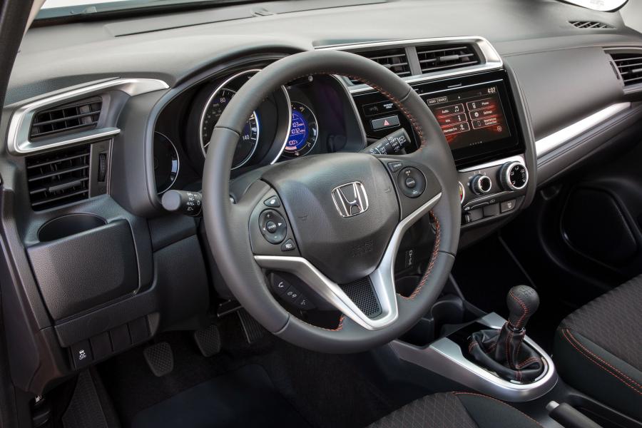 Панель приборов Honda Fit Sport 2017 года  (NA) (фото 18 из 71)